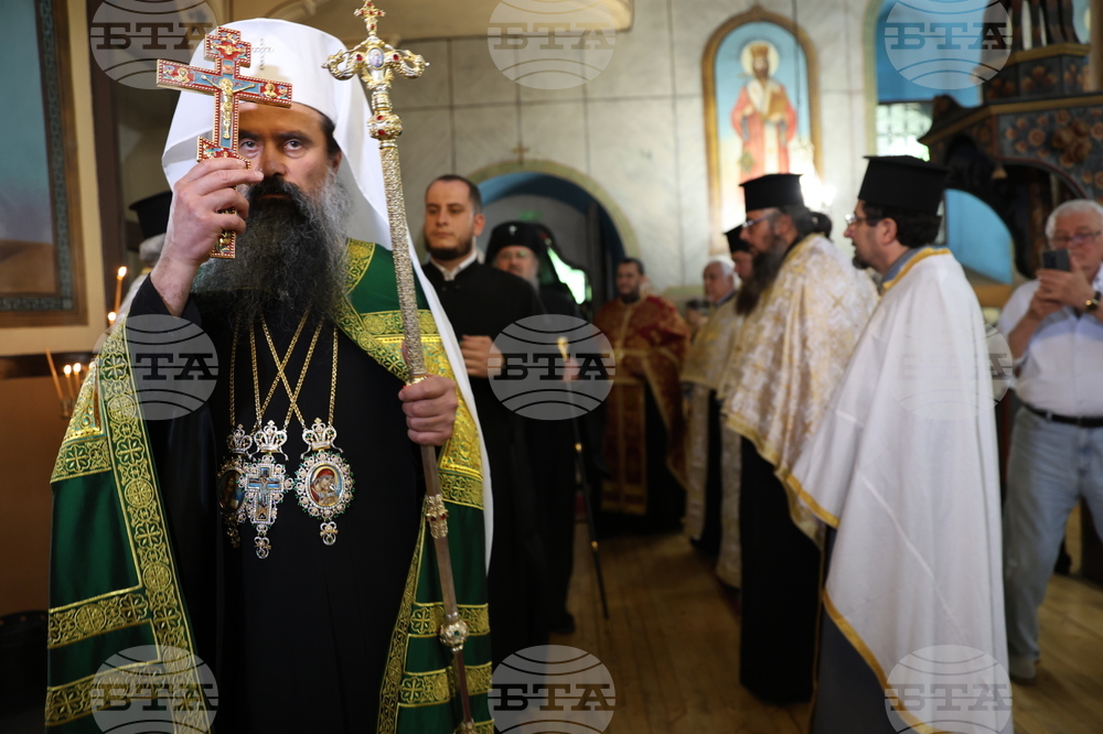 Враца - храм „Св. Николай Мирликийски“ - патриарх Даниил - молебен