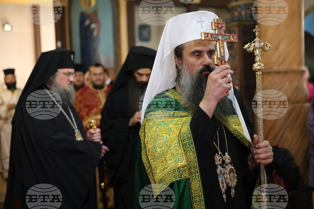 Враца - храм „Св. Николай Мирликийски“ - патриарх Даниил - молебен