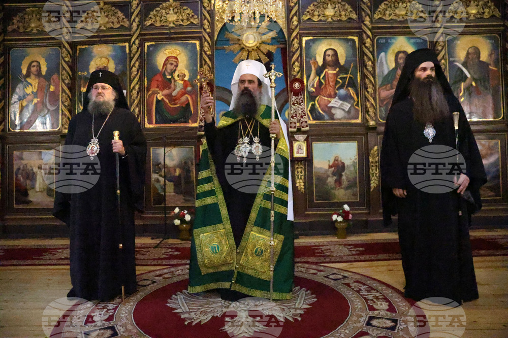 Враца - храм „Св. Николай Мирликийски“ - патриарх Даниил - молебен