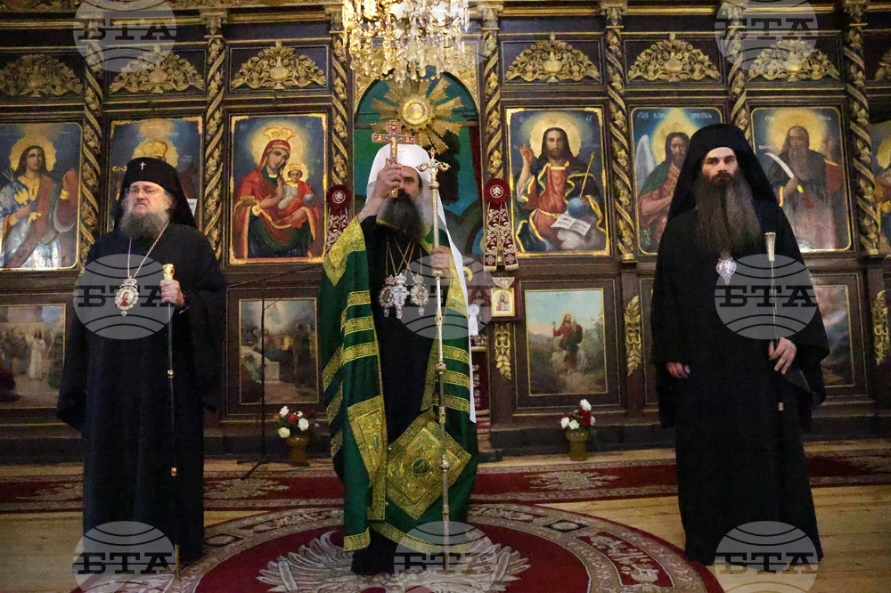 Враца - храм „Св. Николай Мирликийски“ - патриарх Даниил - молебен