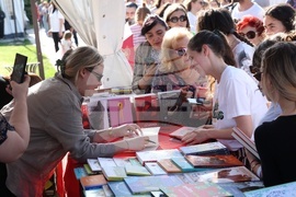 Пролетен панаир на книгата - „Среща с автограф“ с Рене Карабаш