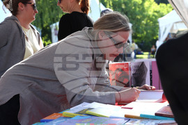 Пролетен панаир на книгата - „Среща с автограф“ с Рене Карабаш