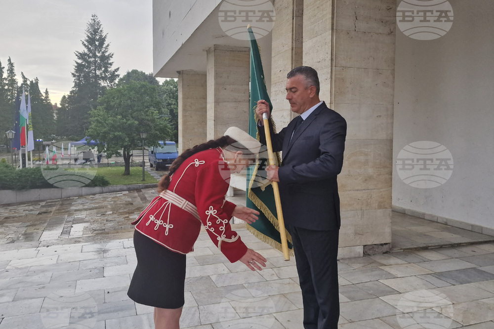 Калофер - даряване на знаме - 150 години от подвига на Ботев и неговата чета