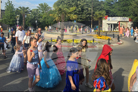 Петрич - Ден на детето - приказно шествие