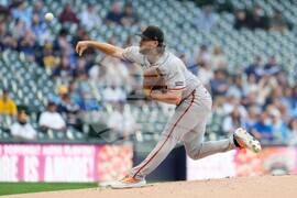 Giants Brewers Baseball