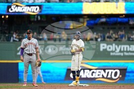 Giants Brewers Baseball