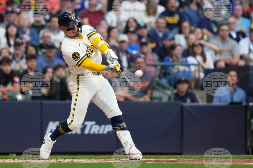 Giants Brewers Baseball