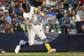 Giants Brewers Baseball