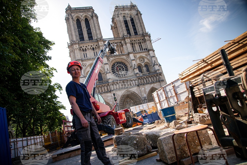 France Notre Dame Underground Treasures