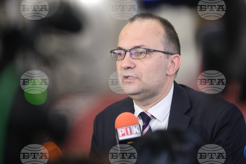Democratic Bulgaria MP Dimitrov: Ruling Majority Setting Bulgaria on Path of Debt Spiral