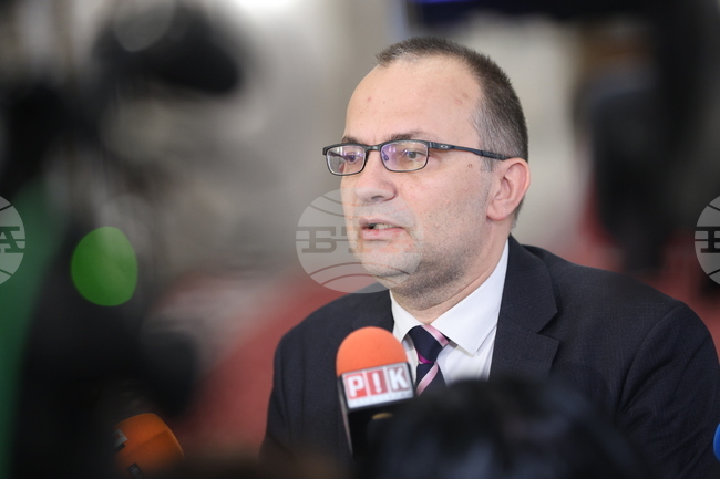 Democratic Bulgaria MP Dimitrov: Ruling Majority Setting Bulgaria on Path of Debt Spiral
