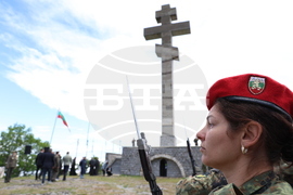 Връх Околчица - всенародно поклонение