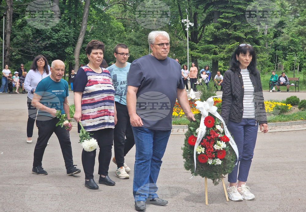 Разград - Ден на Ботев - почит