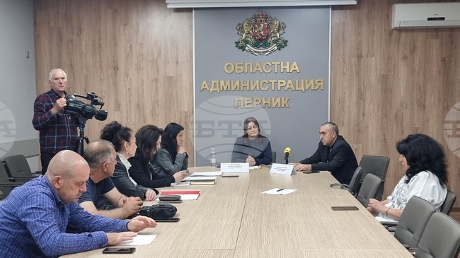Предложения за закриване на част от курсовете по направлението Перник – София прие Областната комисия по транспорт