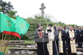 Връх Околчица - всенародно поклонение
