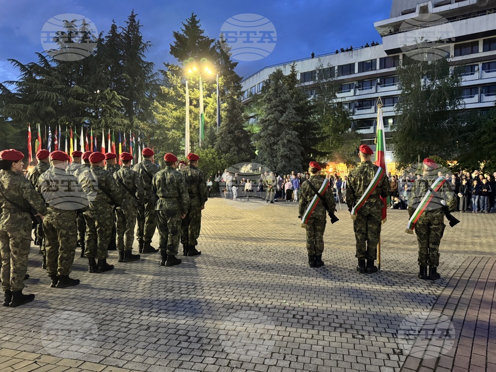 Казанлък - Ден на Ботев - заря-проверка