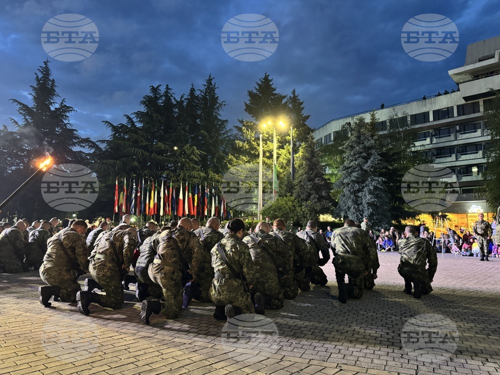Казанлък - Ден на Ботев - заря-проверка