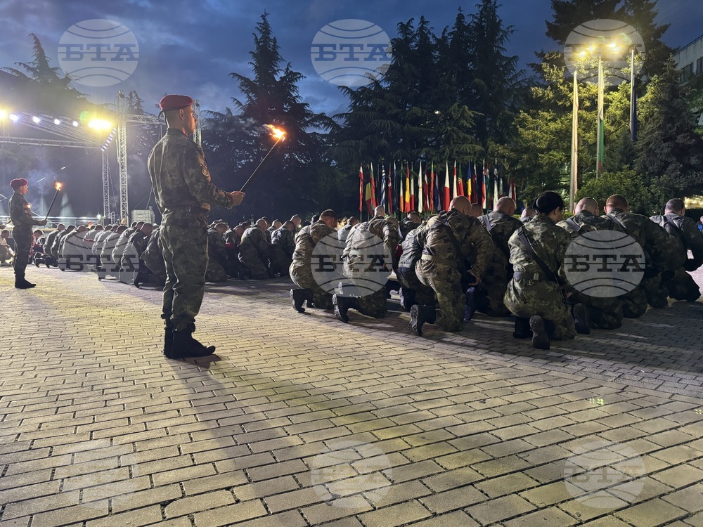 Казанлък - Ден на Ботев - заря-проверка
