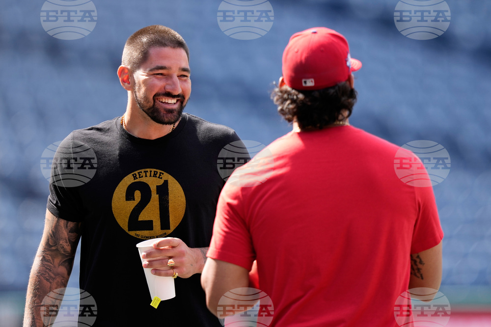 Padres Phillies Baseball