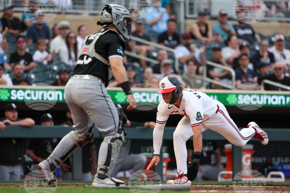 White Sox Twins Baseball