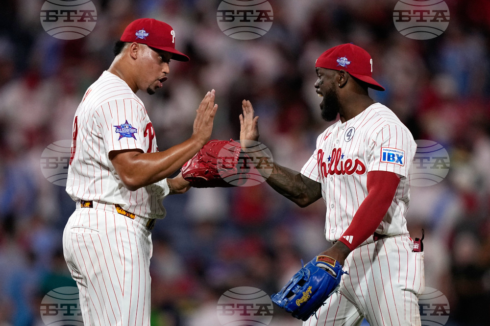 Padres Phillies Baseball