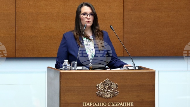 Най-добрият начин да почетем Ботев и загиналите за свободата на България е да продължим тяхната битка в нашето време, заявиха от „Демократична България“