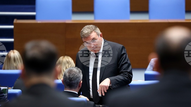 Костадин Ангелов отново оглави Комисията по здравеопазването в парламента 