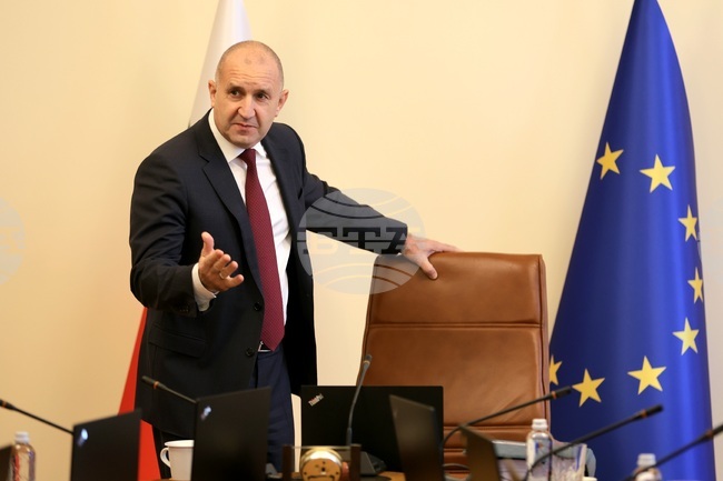Нито едно евро, нито цент, няма да бъдат отнети от българския пенсионер, заяви министър-председателят Румен Радев