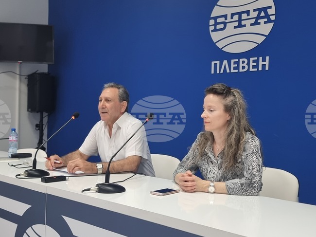 Национален пресклуб на БТА Плевен - фолклорен фестивал - пресконференция