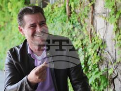 Летище „Васил Левски“ - Жулиен Дасен - пристигане