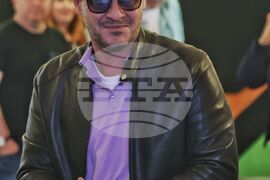 Летище „Васил Левски“ - Жулиен Дасен - пристигане