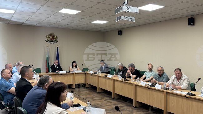 Институции и общини в Кюстендилска област обсъдиха мерки срещу горски и полски пожари