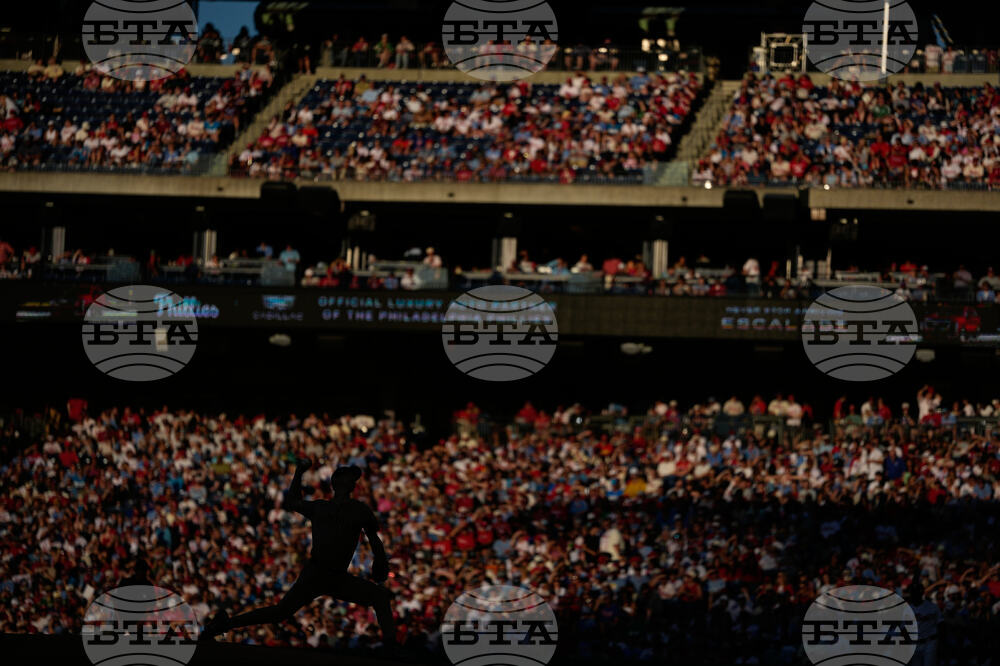Padres Phillies Baseball