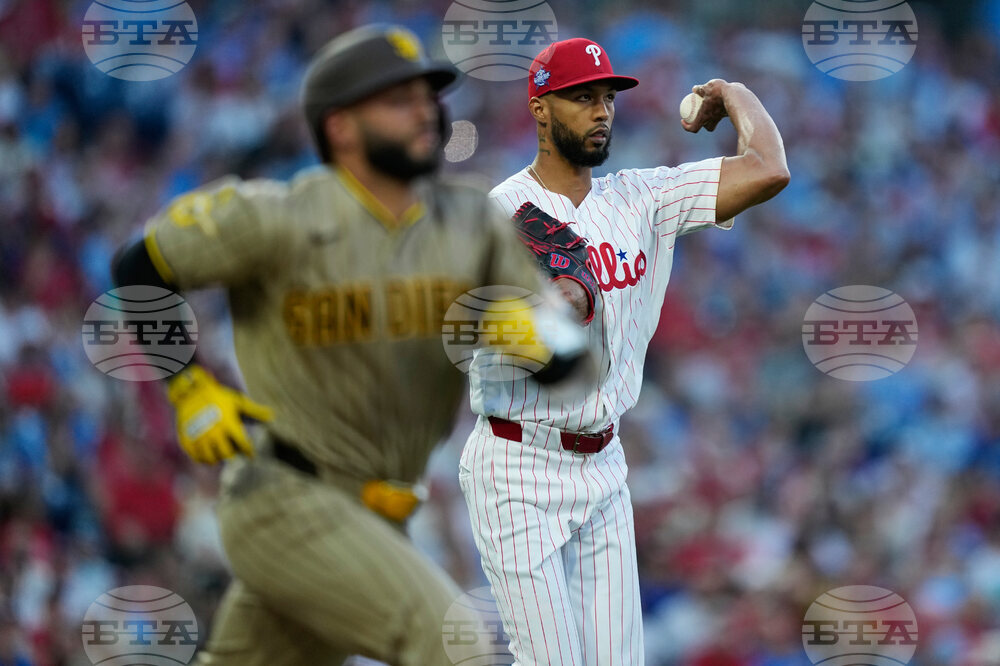 Padres Phillies Baseball