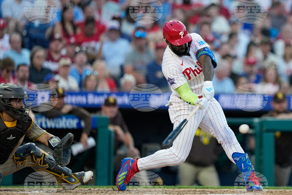 Padres Phillies Baseball