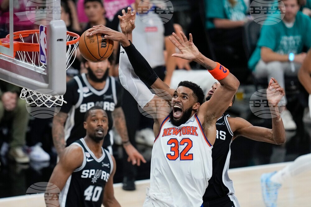 APTOPIX NBA Finals Knicks Spurs Basketball