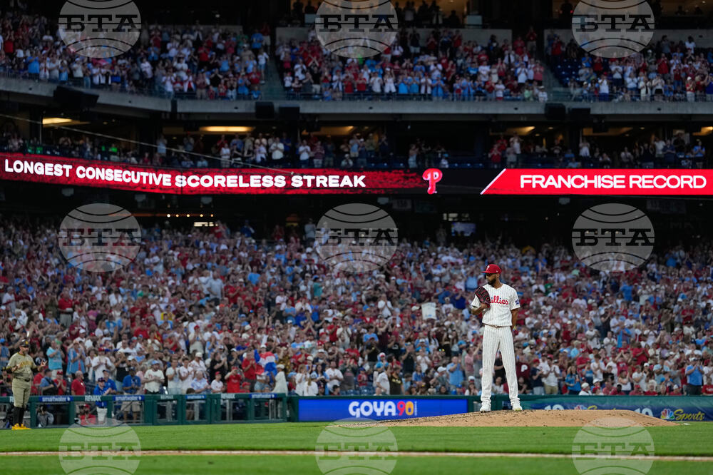 Padres Phillies Baseball