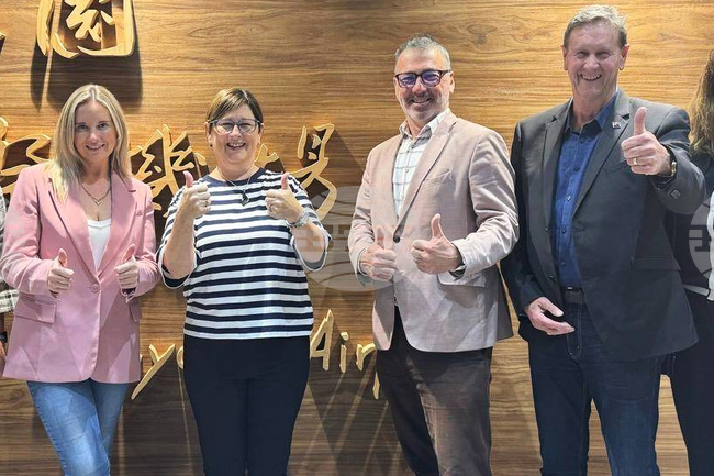 New Zealand MPs China Ban