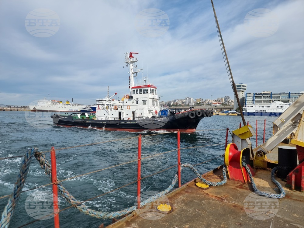 Day 120: Antarctica - RSV 421 Arrives at Piraeus