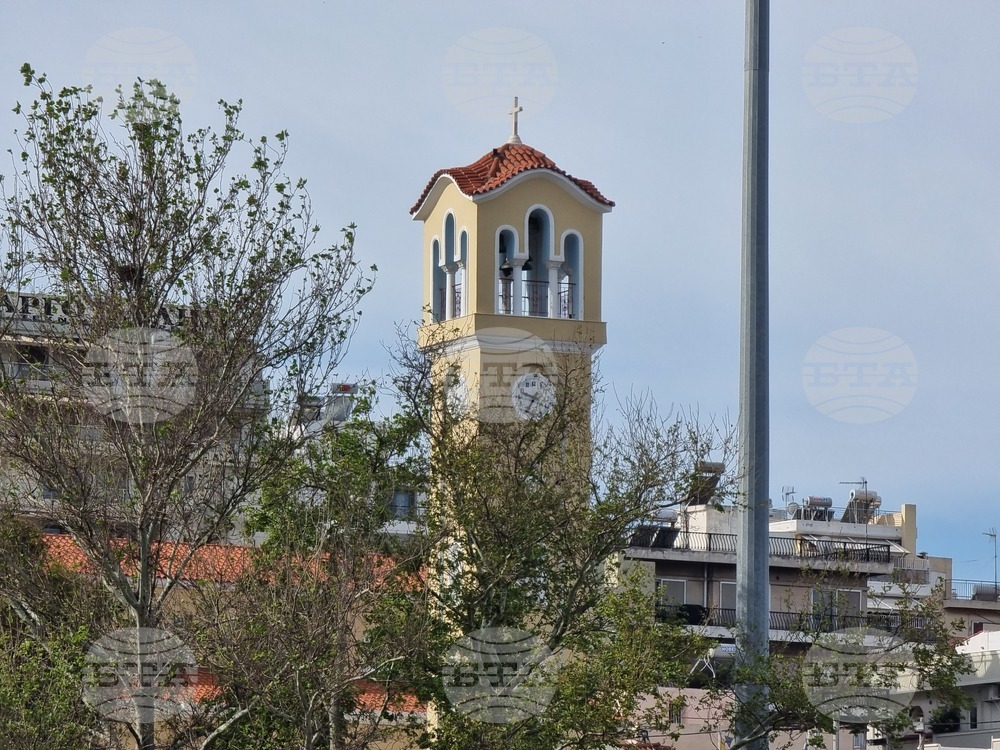 Day 120: Antarctica - RSV 421 Arrives at Piraeus