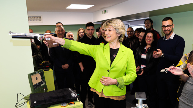 ММС: Весела Лечева откри ново стрелбище в Националната спортна академия