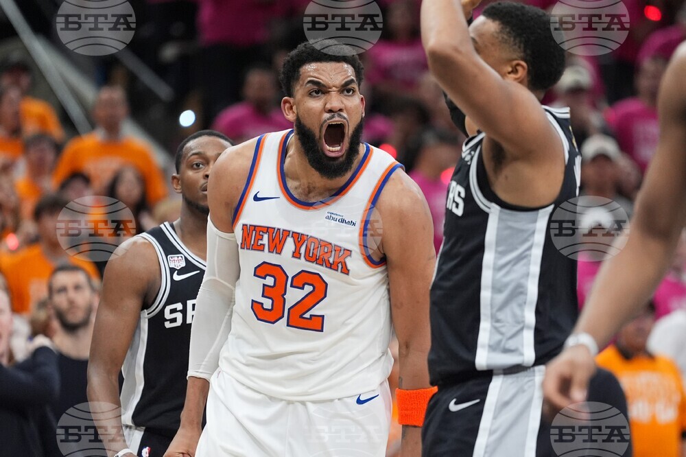 APTOPIX NBA Finals Knicks Spurs Basketball