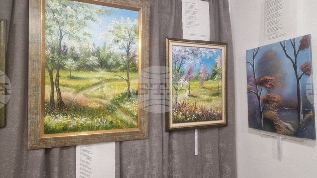Галерия „Аргус“ в Перник представи писателката Русалина Димитрова, която създава стихове, вдъхновени от картини на български художници
