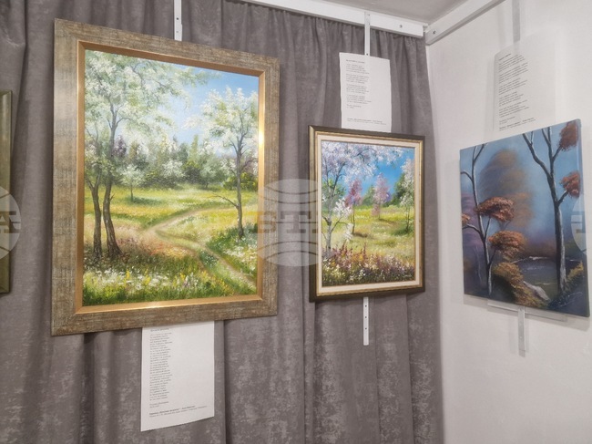 Галерия „Аргус“ в Перник представи писателката Русалина Димитрова, която създава стихове, вдъхновени от картини на български художници
