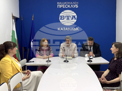 Национален пресклуб на БТА в Казанлък - 160 години от рождението на Пенчо Славейков - дискусия