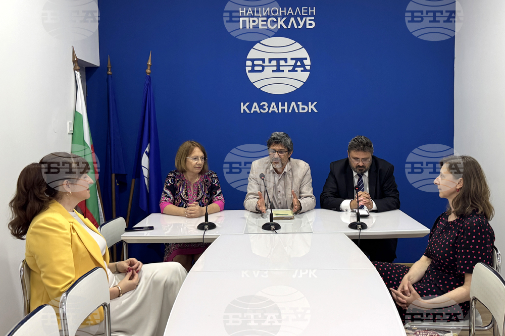 Национален пресклуб на БТА в Казанлък - 160 години от рождението на Пенчо Славейков - дискусия