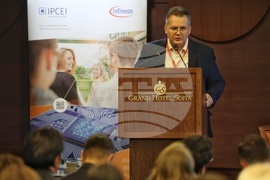 Конференция "Аутомотив енд Батери форум"