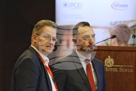 Конференция "Аутомотив енд Батери форум"