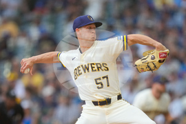 Giants Brewers Baseball