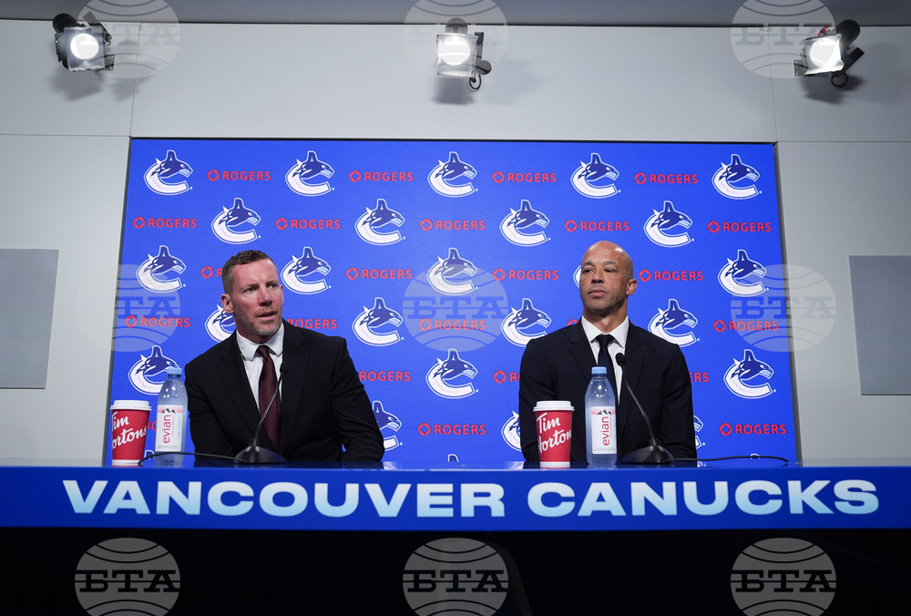Canucks Malhotra Hockey